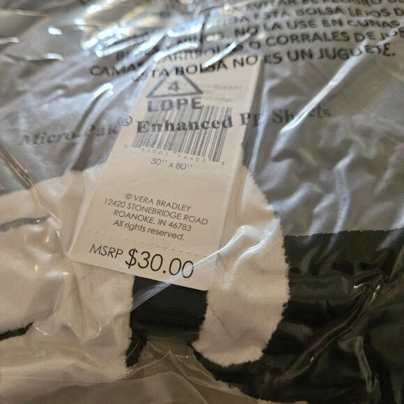 Vera Bradley Outlet Peanuts Halloween Essential Fleece Throw Blanket NWT - Picture 7 of 8